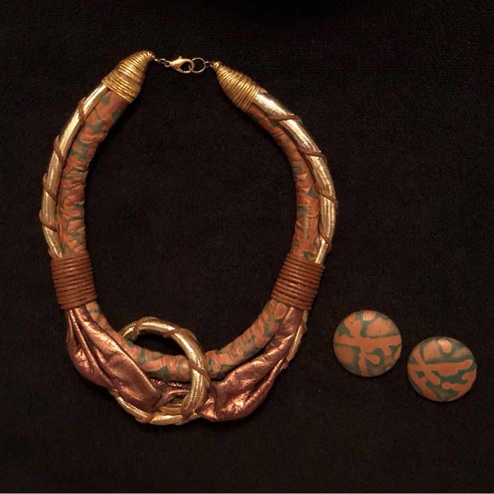 Vintage Choker Brown Green Leather Gold Tone Flexible Necklace & Button Earrings